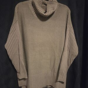 Cozy Taupe Ribbed Turtleneck Sweater - Sz L